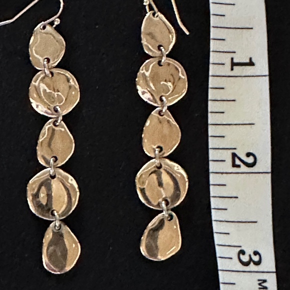 GOLD TONE DROP DANGLE EARRINGS - Picture 4 of 4